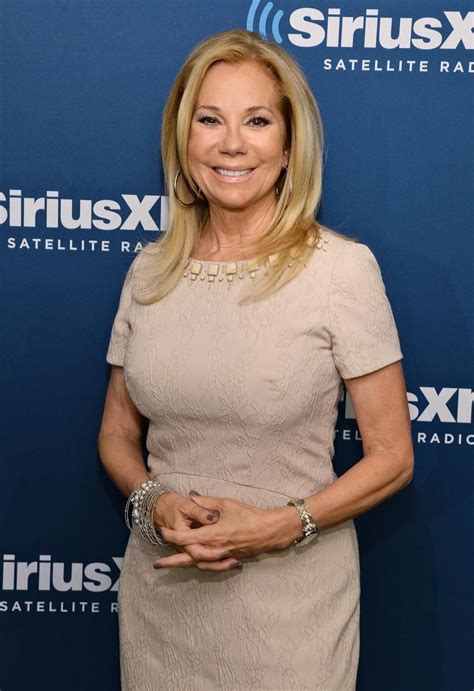 Her height is<b> 5 ft 5 in or 165 cm,</b> her weight is 53 kg or 117 lbs, and her date of birth is August 16, 1953. . Kathy lee gifford measurements
